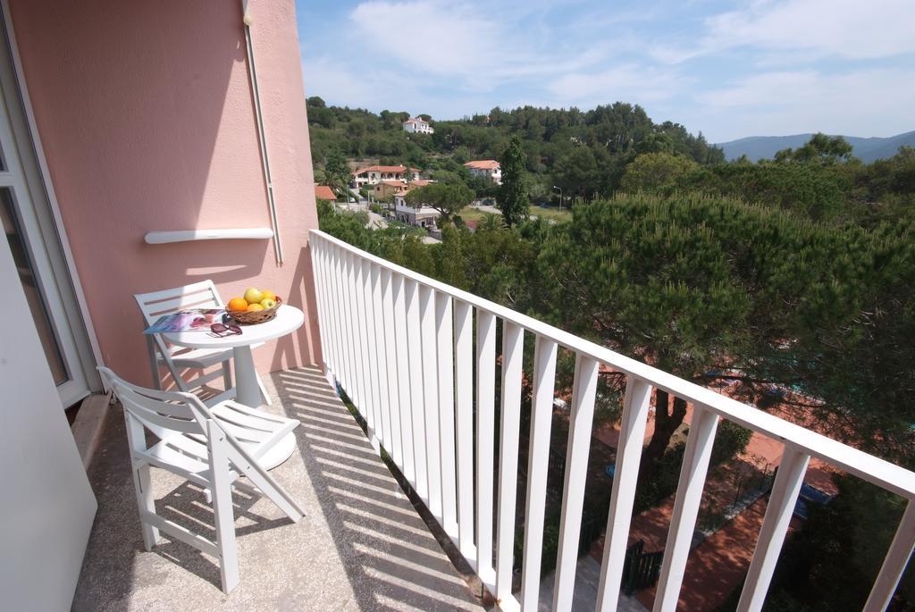 Residence Elite Marina di Campo Exteriör bild